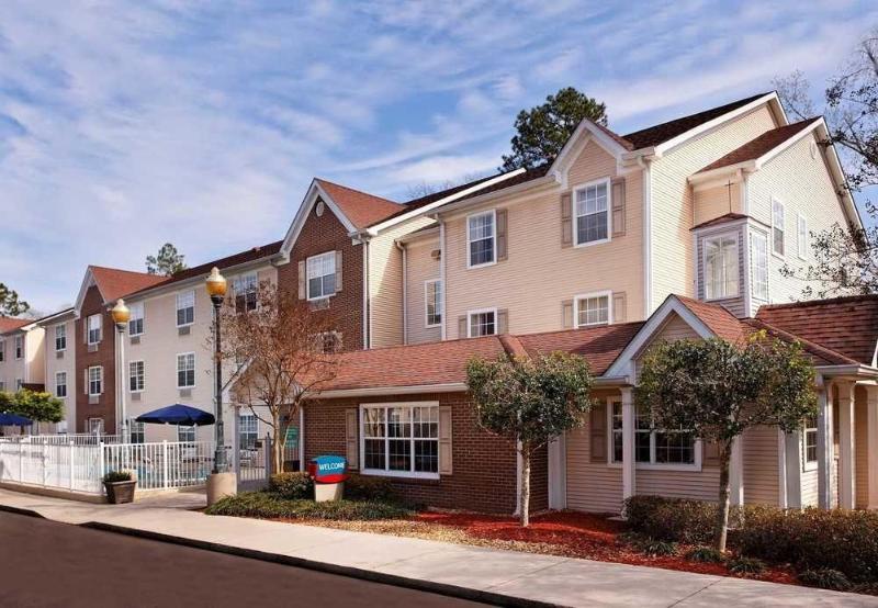 Alluxsuites At 1876, Ascend Hotel Collection Tallahassee Eksteriør bilde