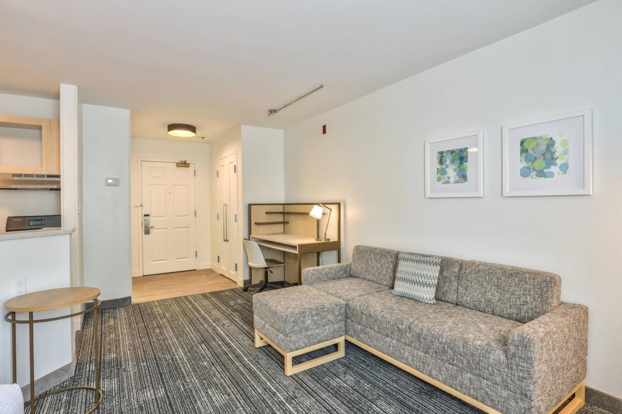 Alluxsuites At 1876, Ascend Hotel Collection Tallahassee Eksteriør bilde