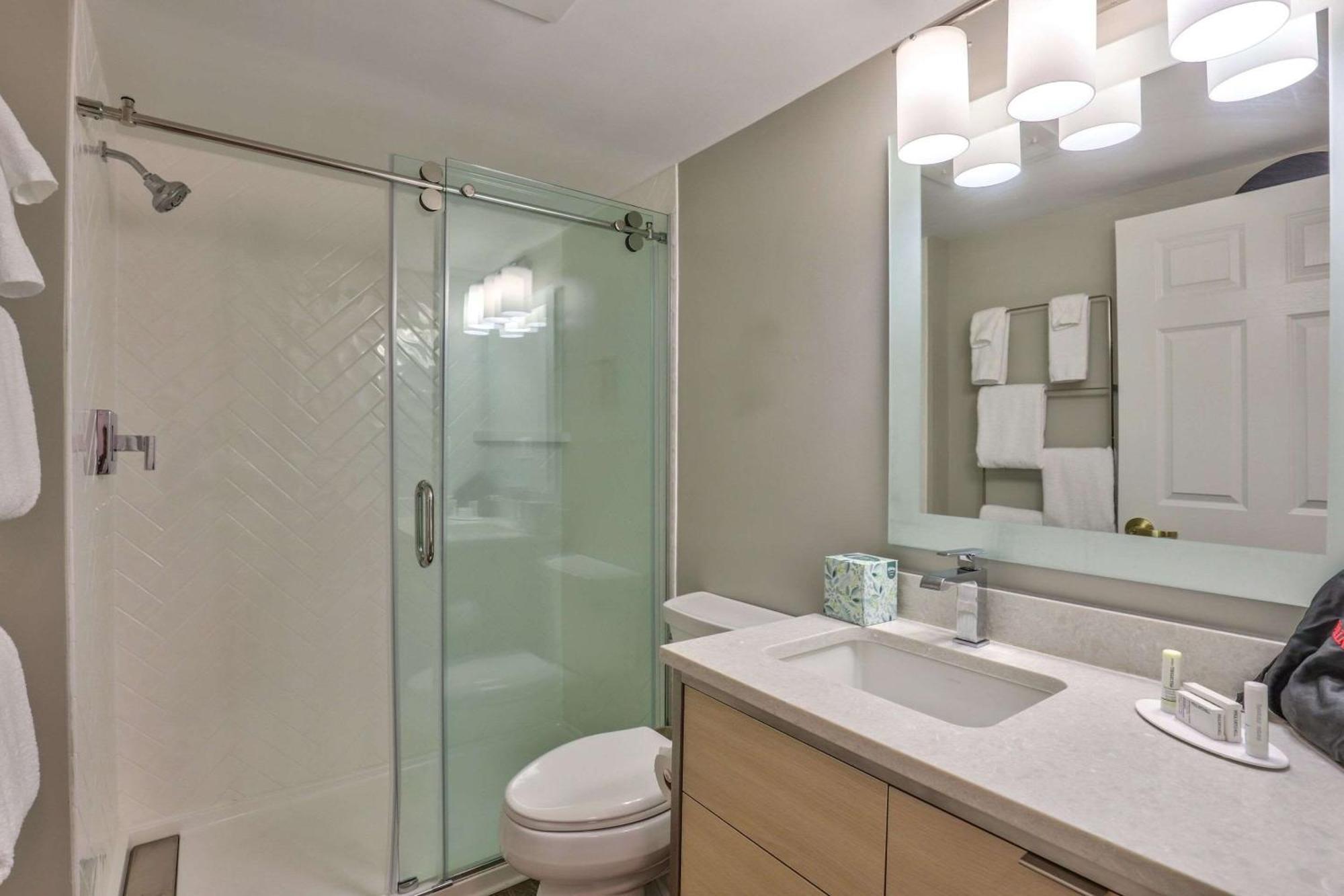 Alluxsuites At 1876, Ascend Hotel Collection Tallahassee Eksteriør bilde