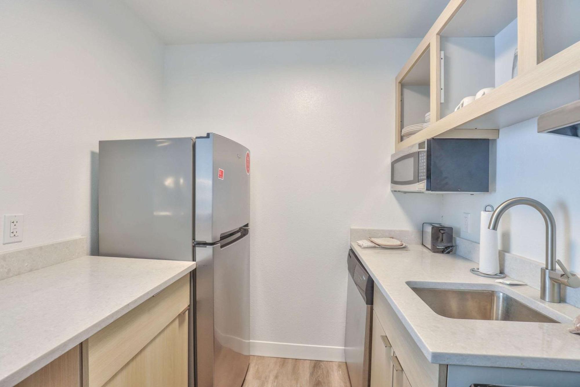 Alluxsuites At 1876, Ascend Hotel Collection Tallahassee Eksteriør bilde