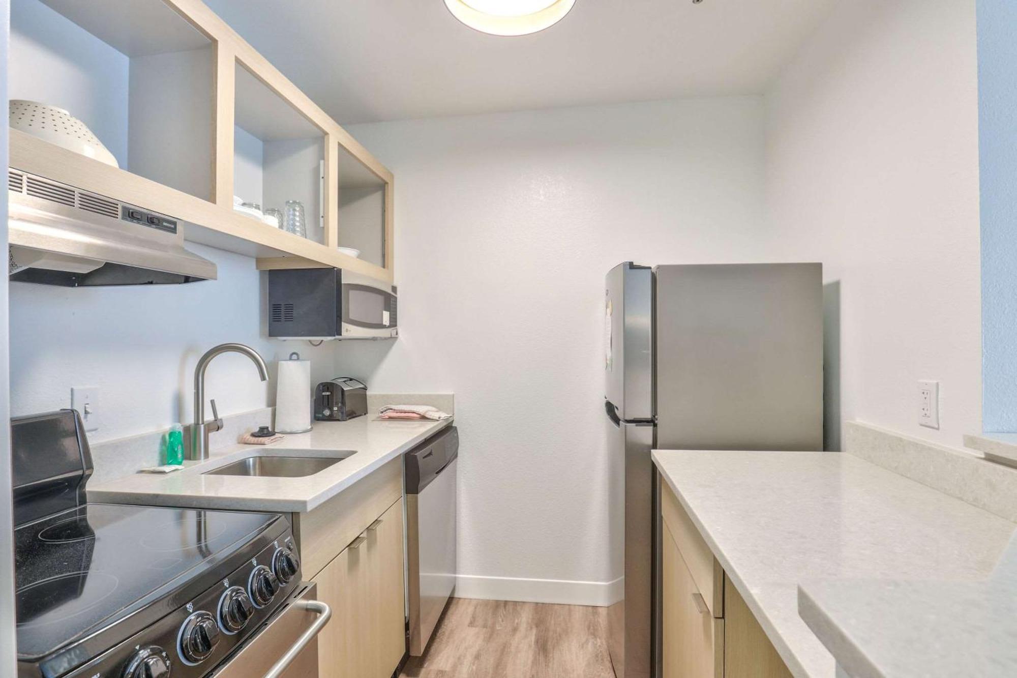 Alluxsuites At 1876, Ascend Hotel Collection Tallahassee Eksteriør bilde