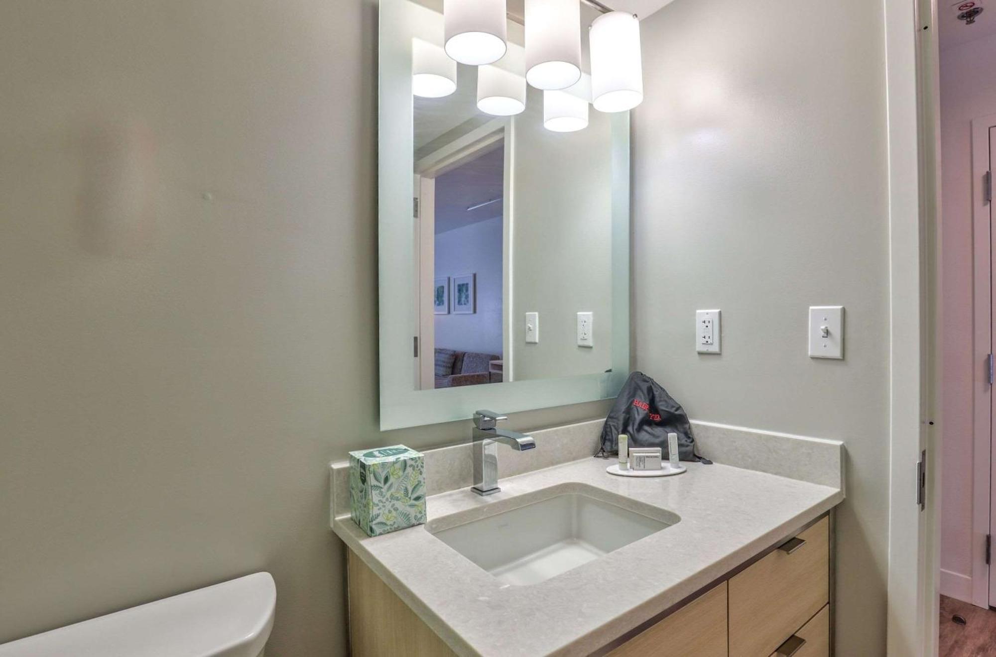 Alluxsuites At 1876, Ascend Hotel Collection Tallahassee Eksteriør bilde